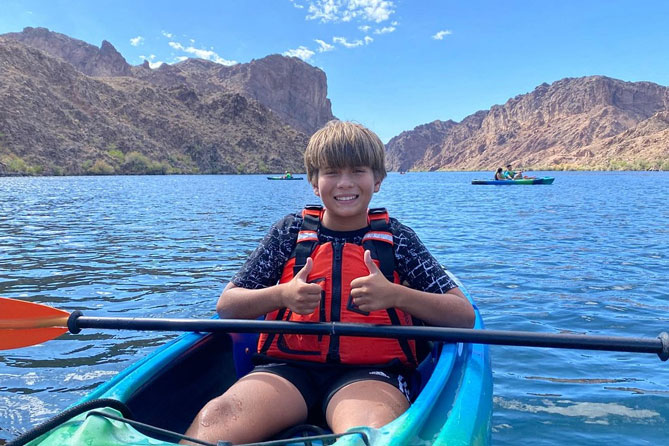 Small-Group-Guided-Colorado-River-&-Emerald-Cave-Kayak-Tour2